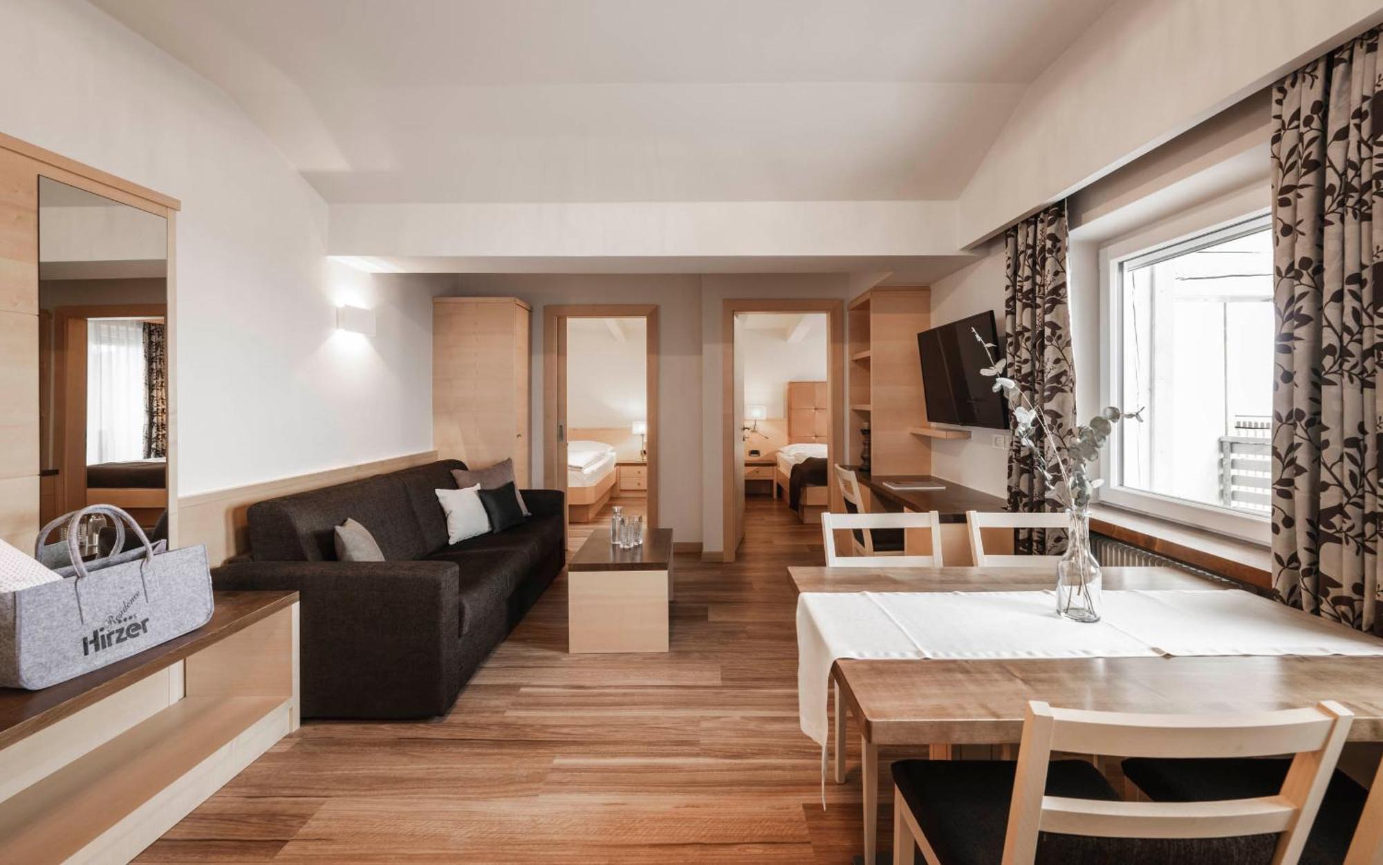 Appartementhaus Residence Hirzer Tirolo Room photo