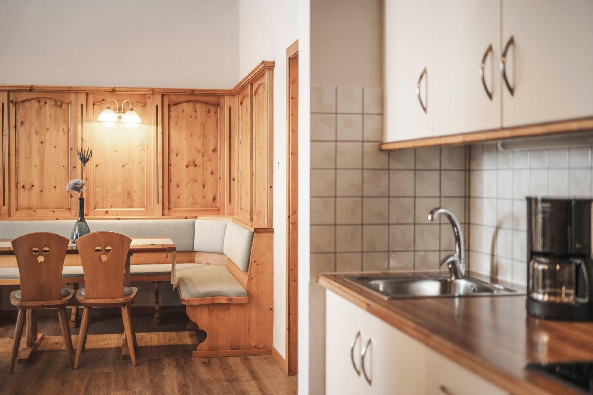 Appartementhaus Residence Hirzer Tirolo Room photo